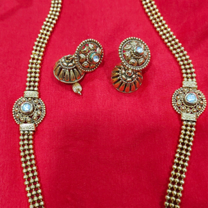South gold necklace set
