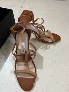 Oceedee Stylish Strappy Heeled Sandals. Size - 35