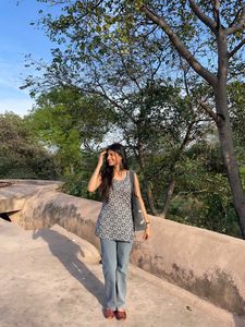 Chic Blue &amp; White Block Print Sleeveless Kurta