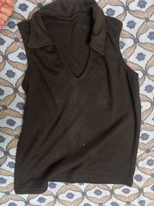 Black Sleeveless V-Neck Top
