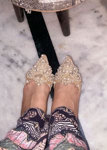 Embellished Pointed Toe Flats