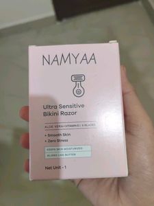 NAMYAA Bikini Razor