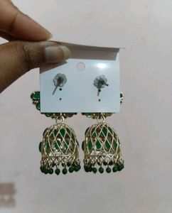 Elegant Green Jhumka Earrings ✨💚