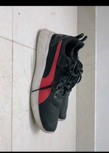 Puma Sneakers - Sporty Style