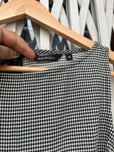 Chic Houndstooth Jumpsuit