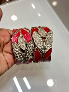 Stunning2 Red & Silver Leaf Bangle Set and peach