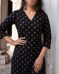 Elegant Black Printed Kurta