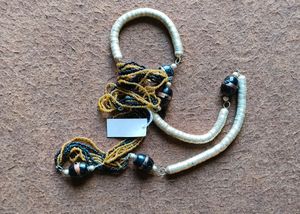 antique nackless