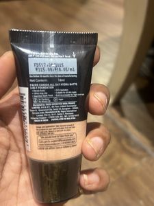 Combo BellaVita Sealed Foundation, Primer