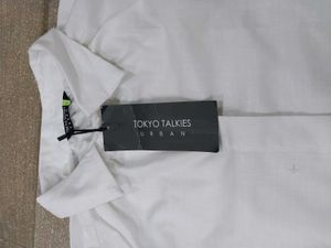 White Puff Sleeve Cropped Shirt
