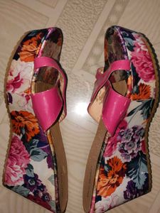 Blue Button Wedges