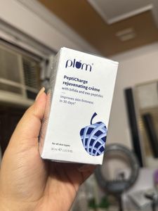 Plum PeptiCharge Rejuvenating Creme