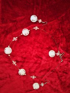 Elegant Cameo Necklace and Earrings Set