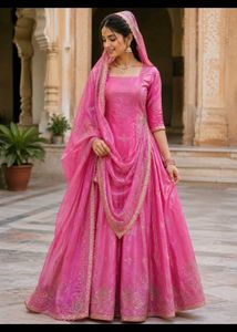 size XL pink lehenga kurti dupatta