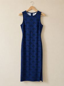 Chic Blue Sleeveless Midi Dress