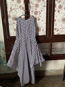 Stylish Navy &amp; White Wave Print Dress