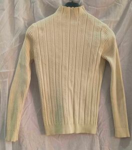 Ribbed V-Neck Long Sleeve Top
