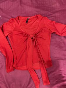 Red front tie up top
