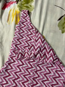 Chic Pink Chevron Print Sleeveless Blouse