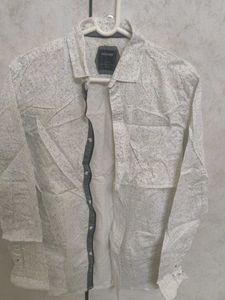 Men's White Printed Button-Up Shirt