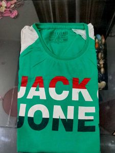 Jack and Jones XL size tshirt rare use good