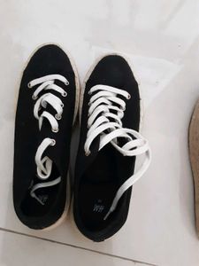H&amp;M Classic Black Canvas Sneakers/Trainers
