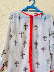 Stylish White Cross Print Blouse