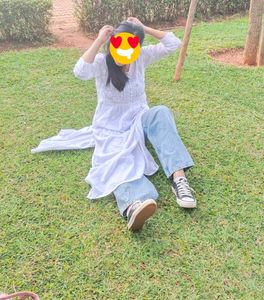 White Embroidered Chikankari Kurta