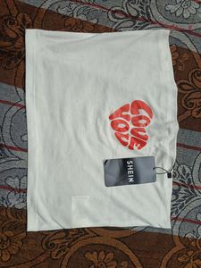 Shein White Heart Graphic T-Shirt