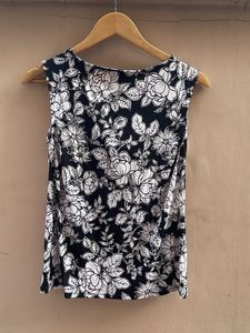 Chic Floral Sleeveless Top