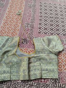 combo of silver and gold blouse