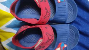 trandy girls sandals