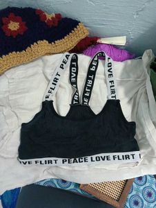 Stylish Black Sports Bra