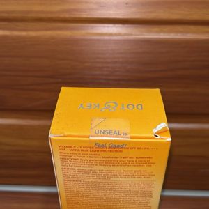 Dot &amp; Key Super Bright Sunscreen SPF 50+