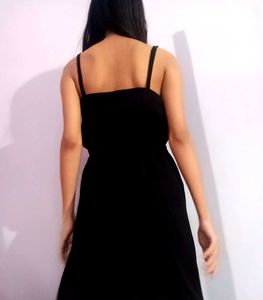 Black Sleeveless Button Down Dress.