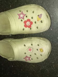 used slipper Clogs with Charms