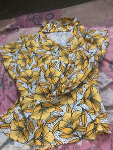 Chic Yellow Floral Print Top
