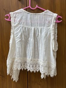 Elegant White Embroidered Lace Crop Top
