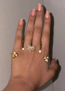 Sparkling Heart Ring Set