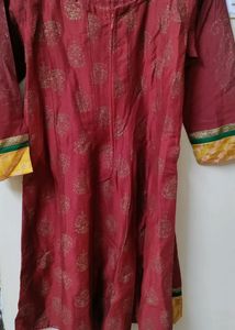Combo Set Kurta With Sleeveless Sequence Blouse