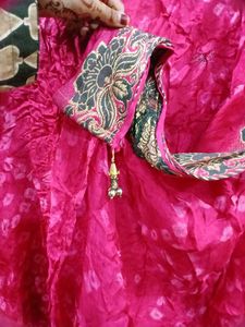 Vibrant Red Bandhani DupattaAnd Gold Stolei