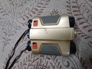 Compact Binoculars