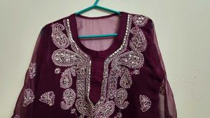 Elegant Embroidered chickenkari Kurta with lining