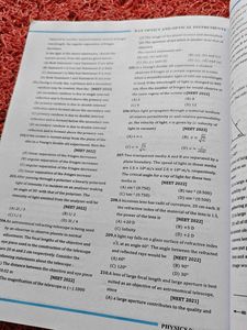NEET/JEE/KCET Physics Class 12 Book