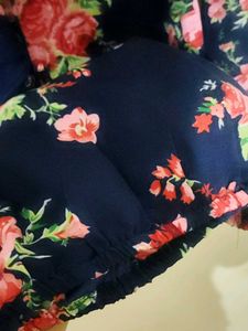 Floral Print Long Sleeve Top