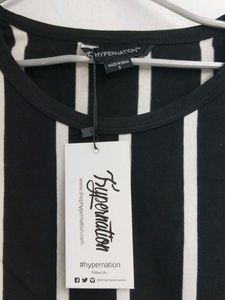 Women's Chic Black &amp; White Striped Asymmetrical To
