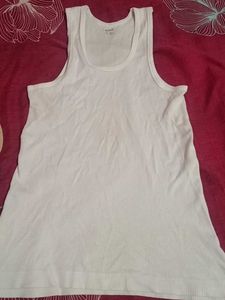 Comfortable White men's baniyan