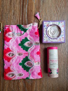 Rose Essential Oil And Flower Diffuser