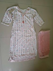 Beautiful Floral Print Kurta with dupatta
