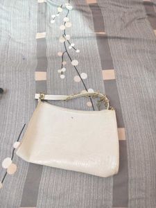 Chic white Croc Embossed Shoulder Bag